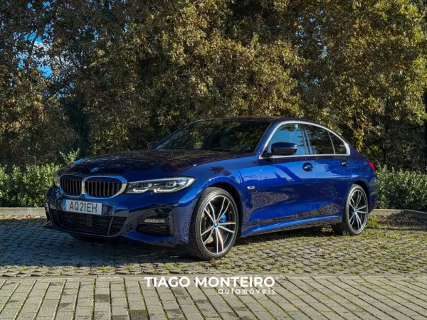 BMW 320 e Pack M Auto (2021-2022) 16