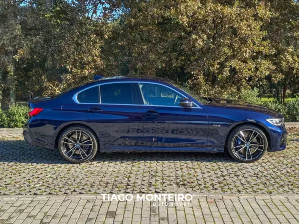 BMW 320 e Pack M Auto (2021-2022) 31