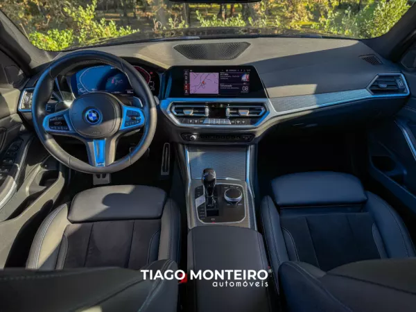 BMW 320 e Pack M Auto (2021-2022) 54
