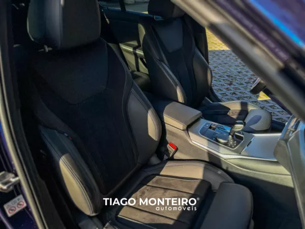 BMW 320 e Pack M Auto (2021-2022) 59