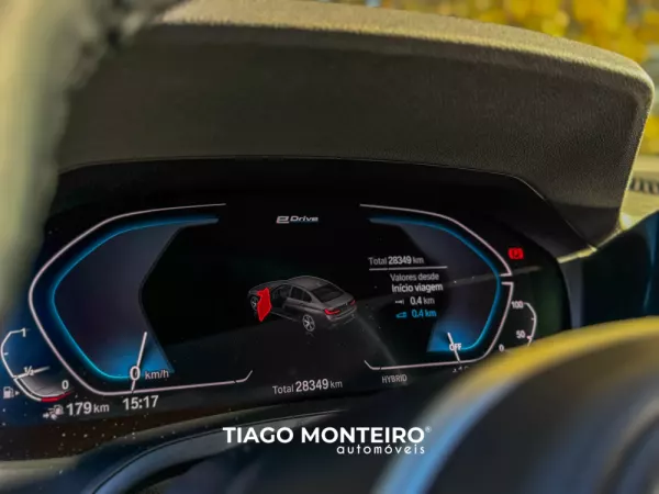 BMW 320 e Pack M Auto (2021-2022) 75