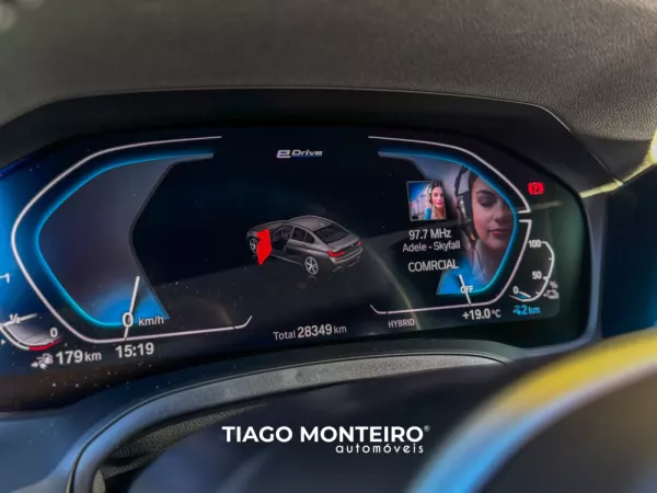 BMW 320 e Pack M Auto (2021-2022) 81