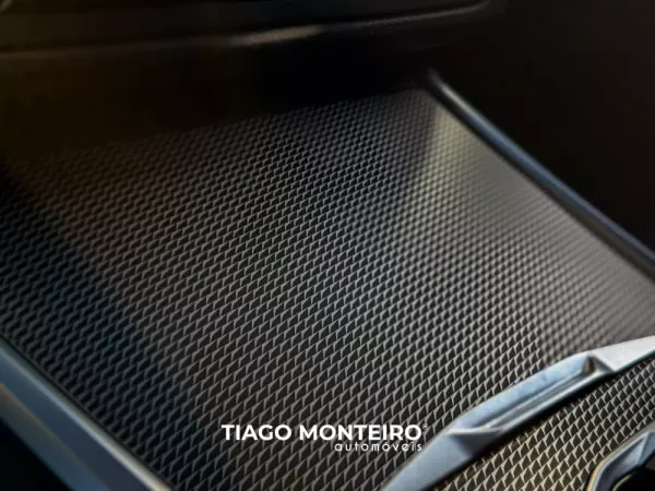 BMW 320 e Pack M Auto (2021-2022) 87