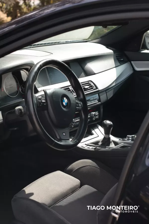 BMW 520 d Pack M (2012-2013) 8