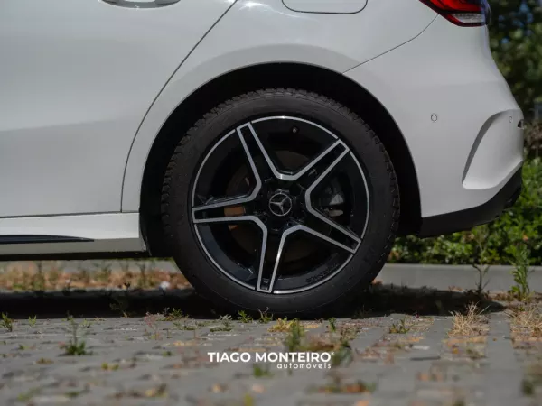 Mercedes-Benz CLA 250 Não encontro a versão 7