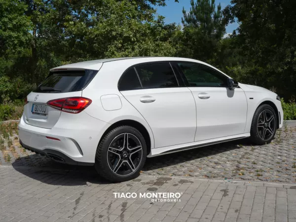 Mercedes-Benz CLA 250 Não encontro a versão 14