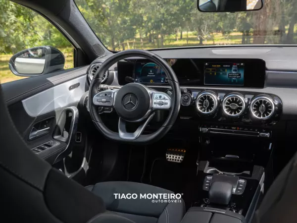 Mercedes-Benz CLA 250 Não encontro a versão 28