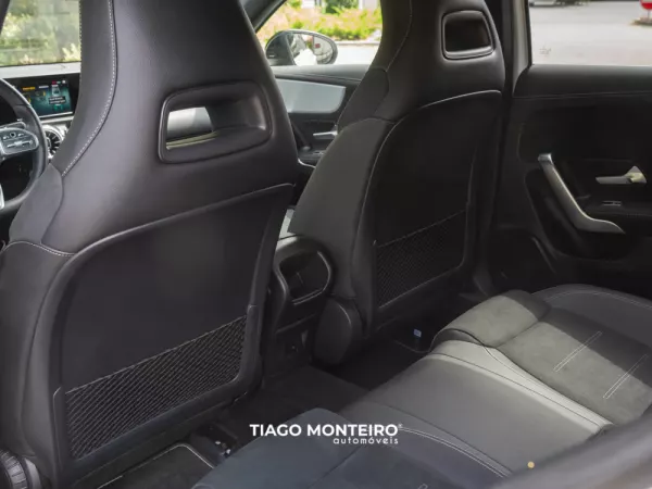 Mercedes-Benz CLA 250 Não encontro a versão 32