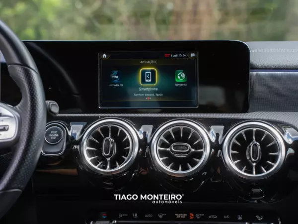 Mercedes-Benz CLA 250 Não encontro a versão 44