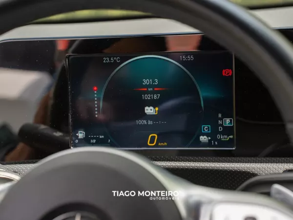 Mercedes-Benz CLA 250 Não encontro a versão 51