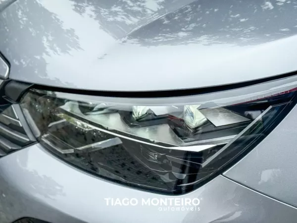 Peugeot 2008 1.2 PureTech GT EAT8 (2023-2024) 10