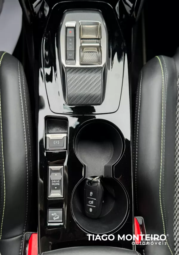 Peugeot 2008 1.2 PureTech GT EAT8 (2023-2024) 17