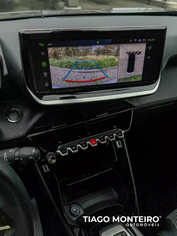 Peugeot 2008 1.2 PureTech GT EAT8 (2023-2024) 18