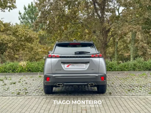Peugeot 2008 1.2 PureTech GT EAT8 (2023-2024) 44