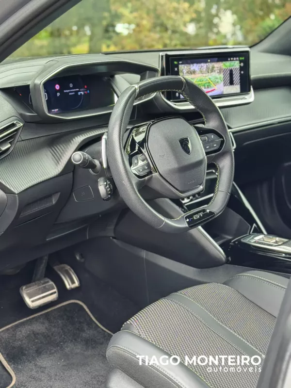 Peugeot 2008 1.2 PureTech GT EAT8 (2023-2024) 57