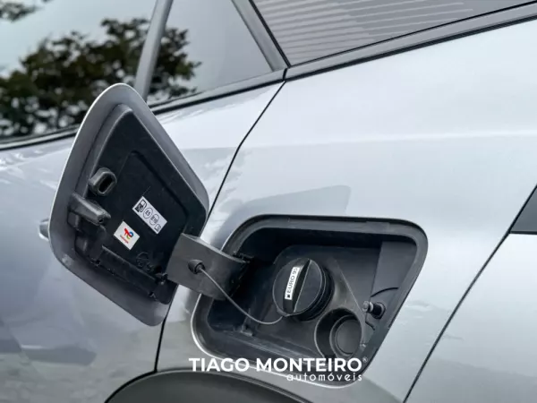 Peugeot 2008 1.2 PureTech GT EAT8 (2023-2024) 85