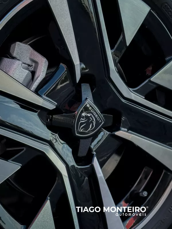 Peugeot 208 1.2 PureTech Allure (2023-2025) 33