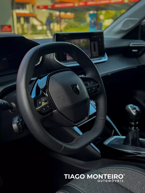 Peugeot 208 1.2 PureTech Allure (2023-2025) 57