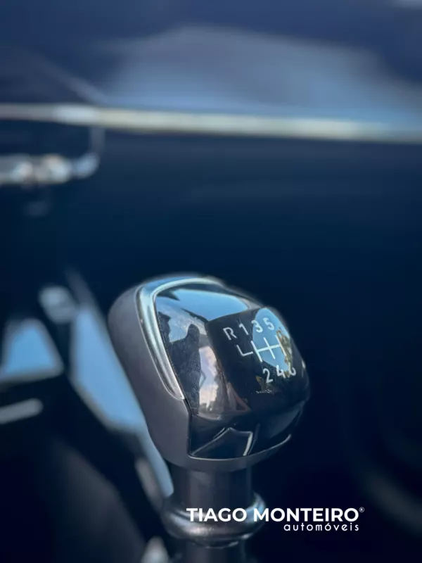 Peugeot 208 1.2 PureTech Allure (2023-2025) 61