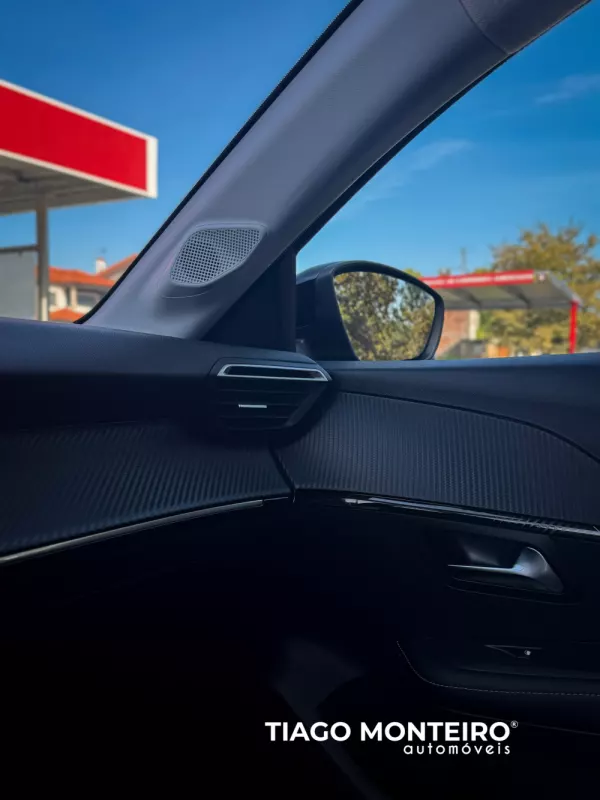 Peugeot 208 1.2 PureTech Allure (2023-2025) 67