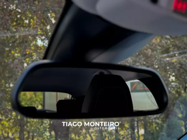 Peugeot 208 1.2 PureTech Allure (2023-2025) 79