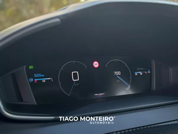 Peugeot 208 1.2 PureTech Allure (2023-2025) 83