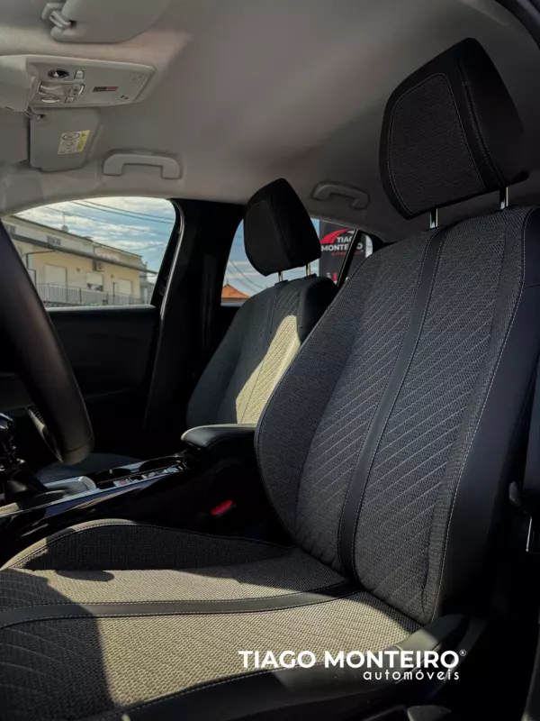 Peugeot 208 1.2 PureTech Allure (2023-2025) 85