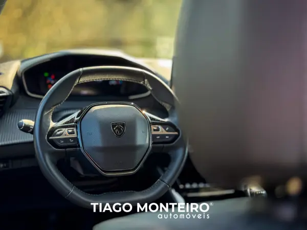 Peugeot 208 1.2 PureTech Allure 45