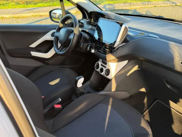 Peugeot 208 1.2 Puretech Active 13