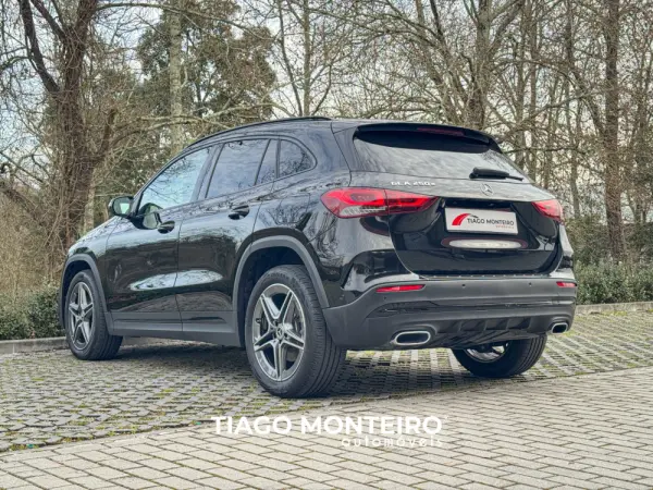 Mercedes-Benz GLA 250 e AMG Line 30