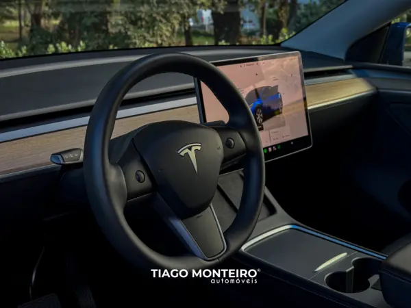Tesla Model Y Tração Traseira 54