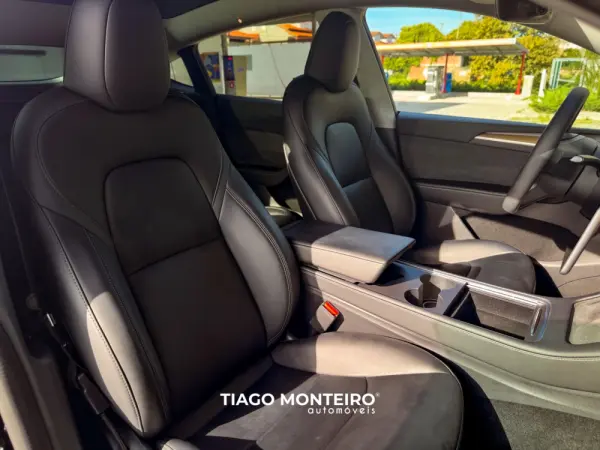 Tesla Model Y Tração Traseira 56