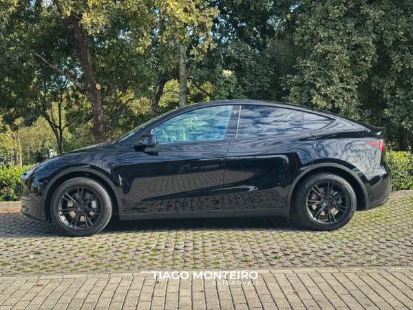 Tesla Model Y Tração Traseira 4