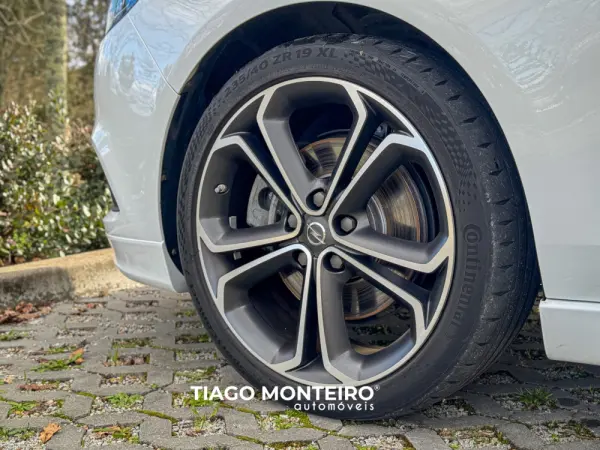 Opel Zafira 2.0 CDTI OPC Line S/S 9