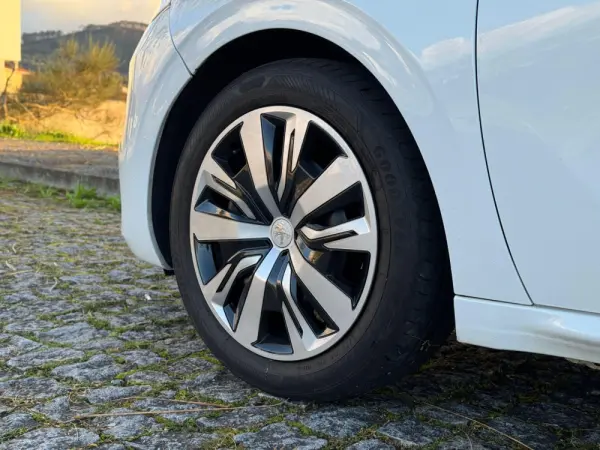 Peugeot 208 1.2 Puretech Active 17