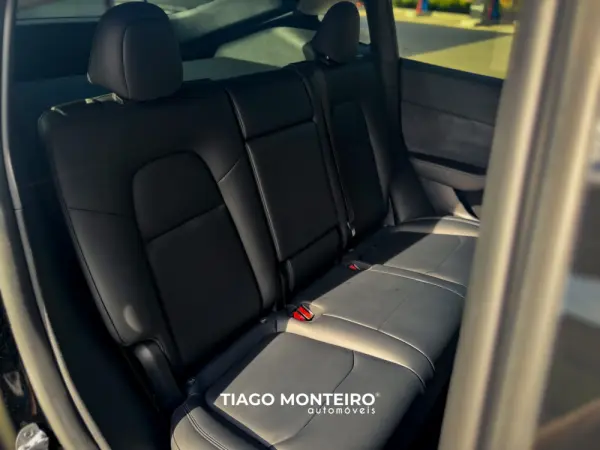 Tesla Model Y Tração Traseira 54