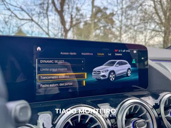 Mercedes-Benz GLA 250 e AMG Line 55