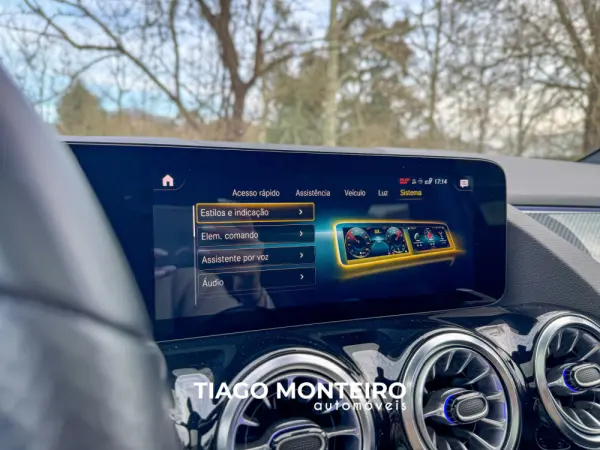 Mercedes-Benz GLA 250 e AMG Line 57