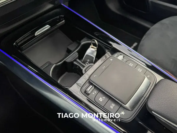 Mercedes-Benz GLA 250 e AMG Line 48