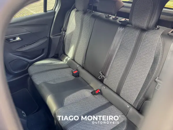 Peugeot 208 1.2 PureTech Allure 29