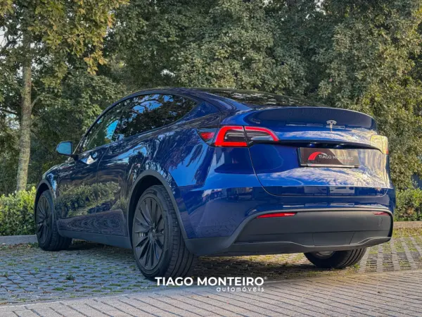 Tesla Model Y Tração Traseira 37