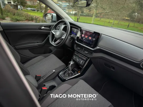 Volkswagen T-Cross 1.0 TSI Urban DSG Digital Cockpit Pro 44