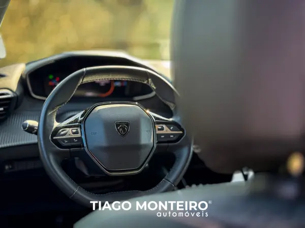 Peugeot 208 1.2 PureTech Allure 44