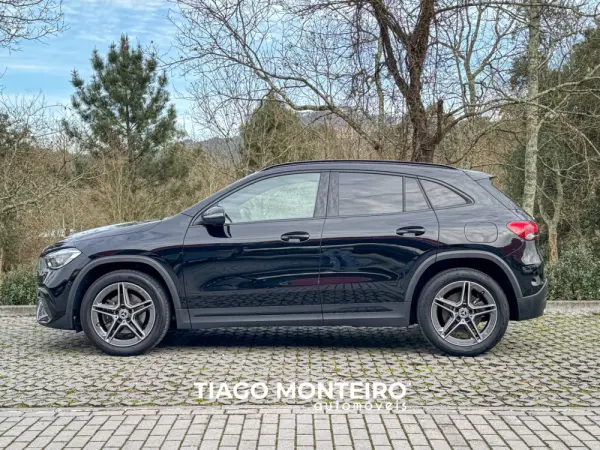 Mercedes-Benz GLA 250 e AMG Line 8
