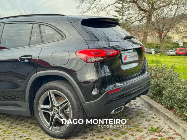 Mercedes-Benz GLA 250 e AMG Line 19