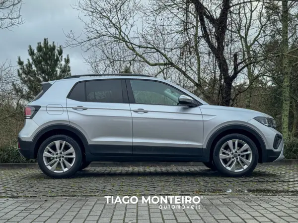 Volkswagen T-Cross 1.0 TSI Urban DSG Digital Cockpit Pro 25