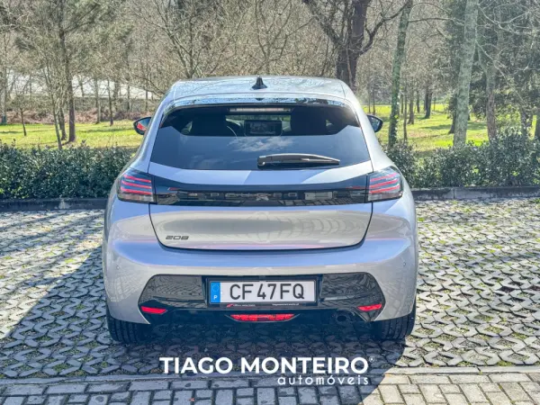 Peugeot 208 1.2 PureTech Allure 31