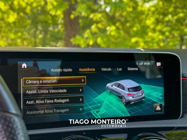 Mercedes-Benz A 180 d AMG Line Aut. 37