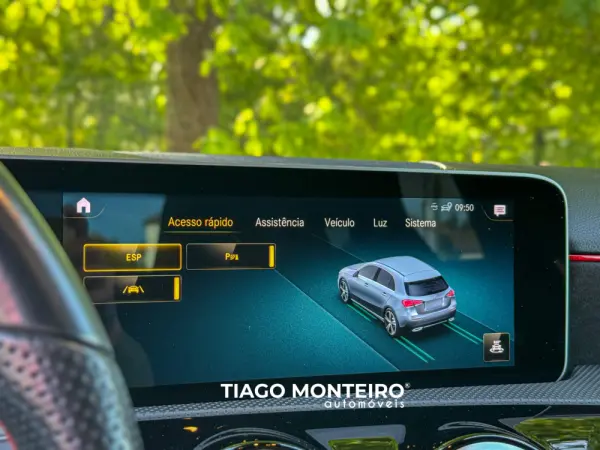 Mercedes-Benz A 180 d AMG Line Aut. 36