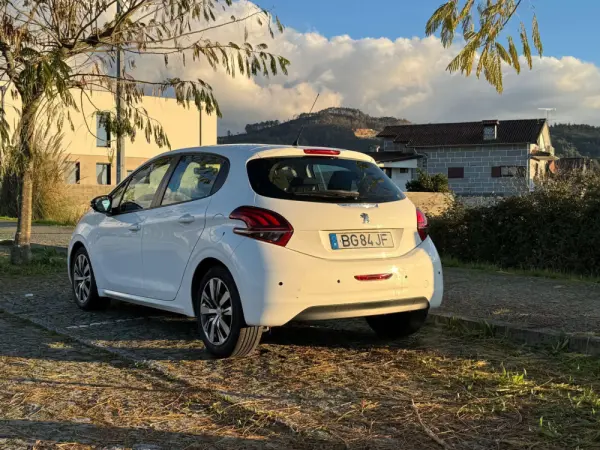 Peugeot 208 1.2 Puretech Active 6